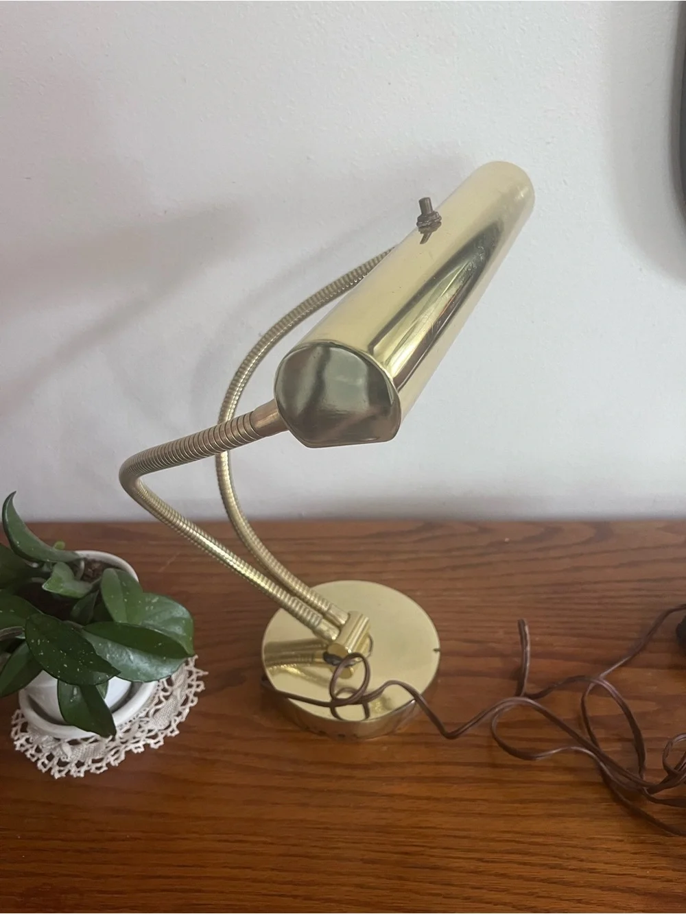 Vintage mid century Brass Gooseneck Desk Lamp - Polished Gold Tone